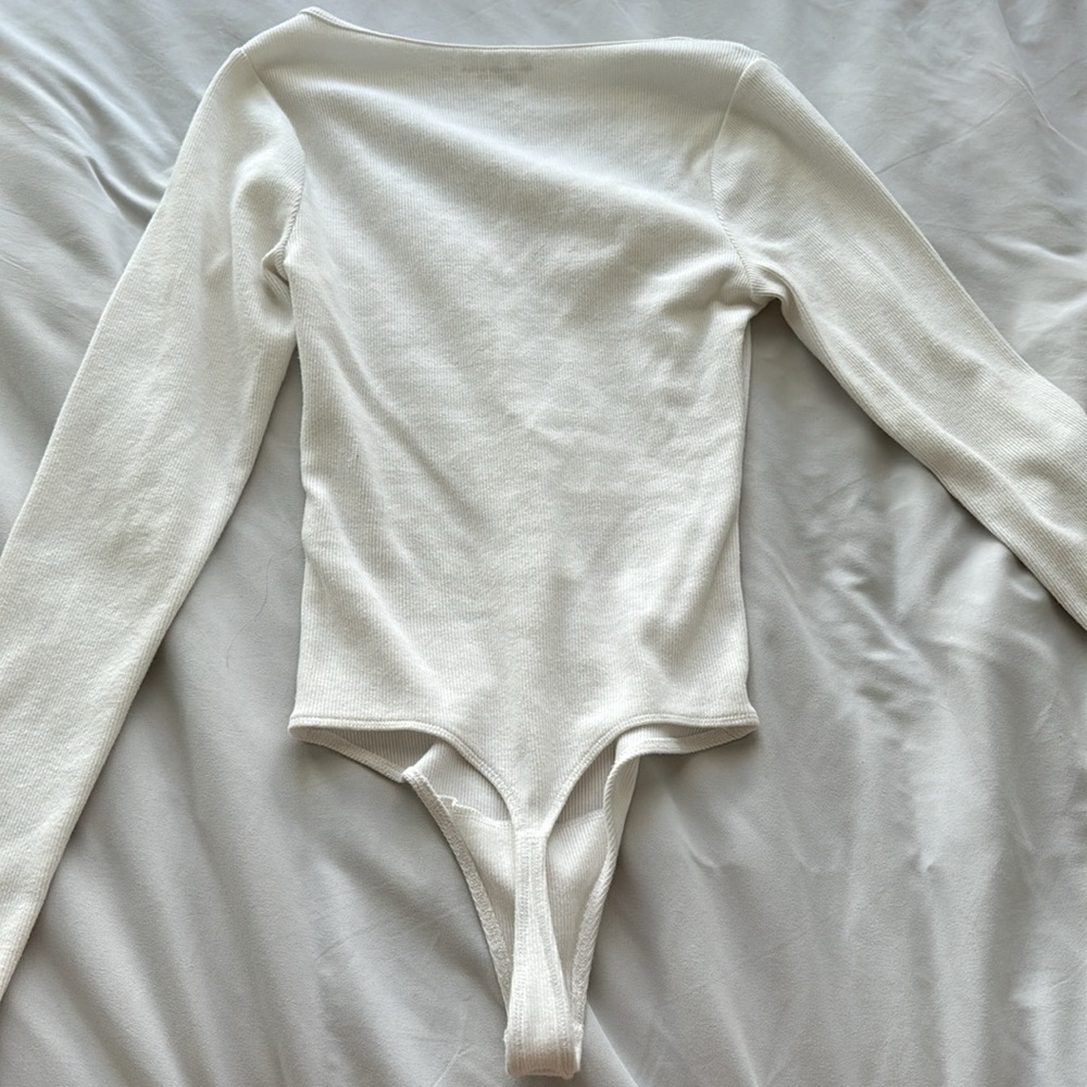 Abercrombie & Fitch Long Sleeve Soft Rib Body Suit - Picture 3 of 3